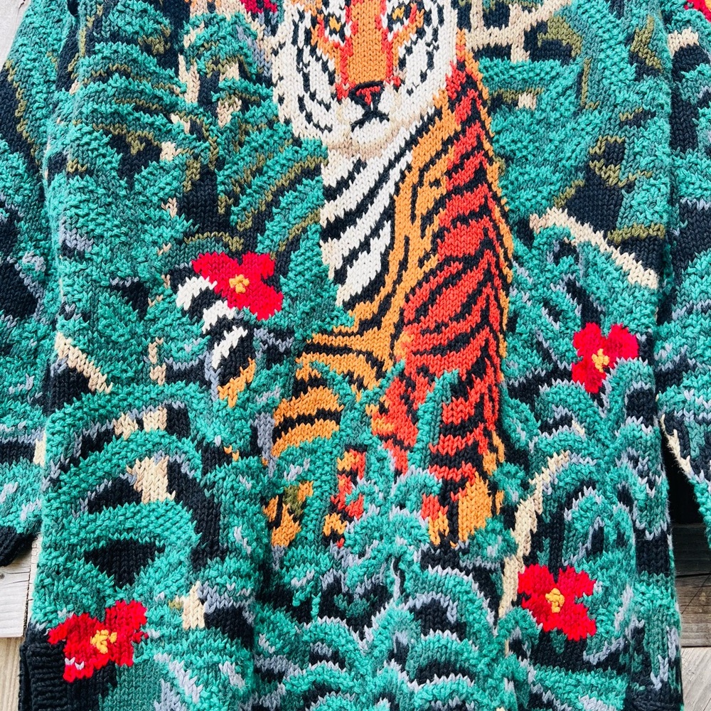 Vintage NWT Beautiful Hand Knit Sweater - Picture 2 of 8